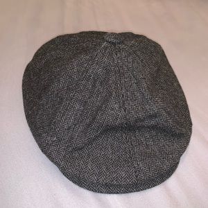 Gray H&M ascot hat